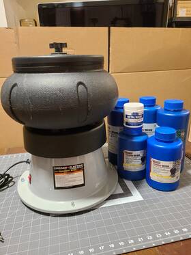 Chicago Electric 59473 18 Lbs. Capacity Vibratory Tumbler Bowl For Polishing Metal