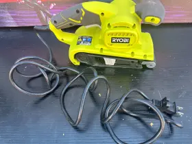 85319 Ryobi 6 Amp Corded 3 Inch W X 18 L Portable Belt Sander
